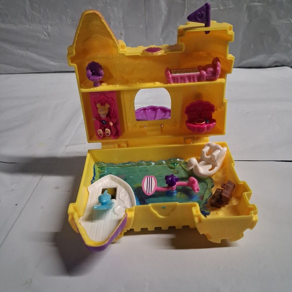 2020 Polly Pocket Pollyville Sunshine Beach Set With Doll Ocean Wave With Boat